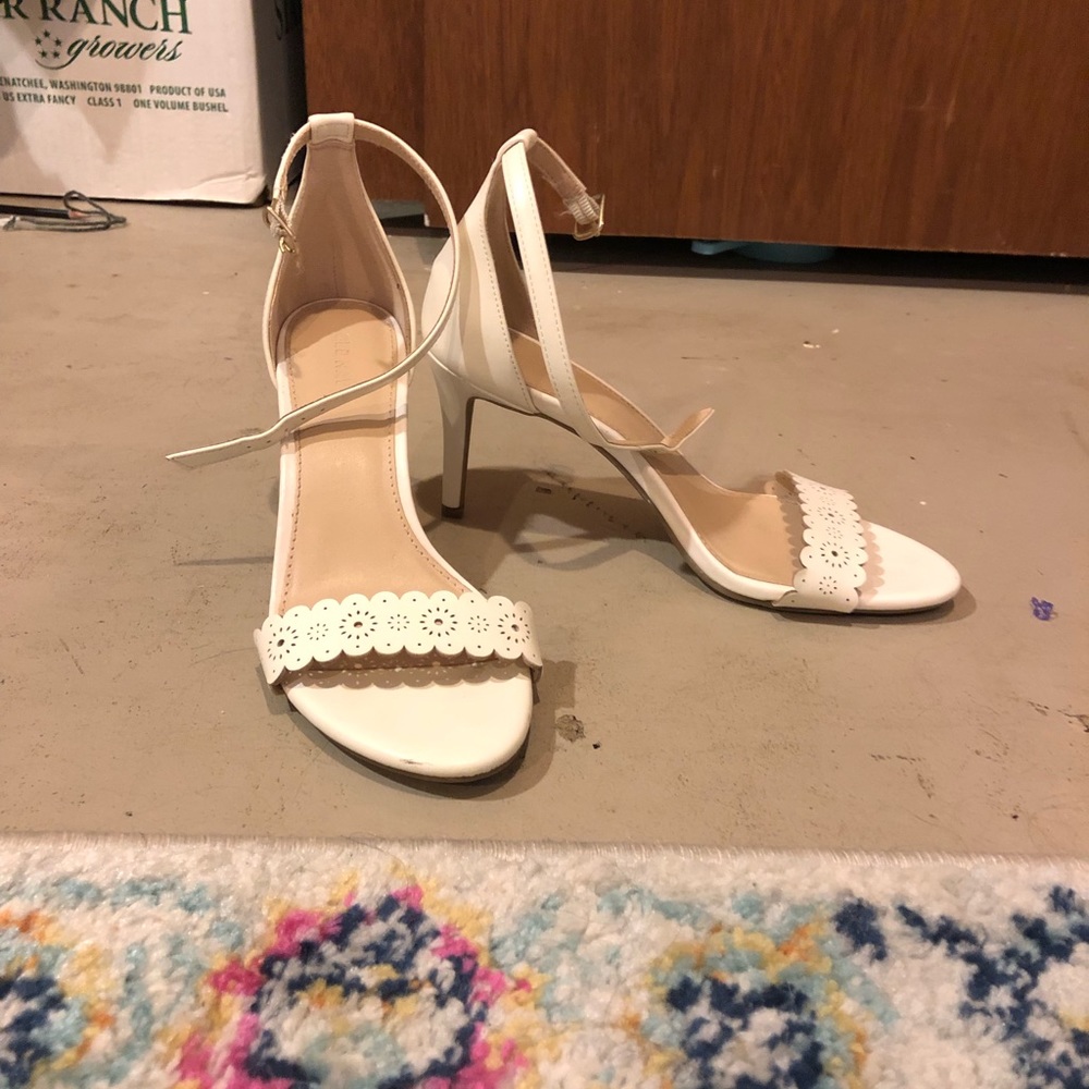 Heels - Picture 1 of 1